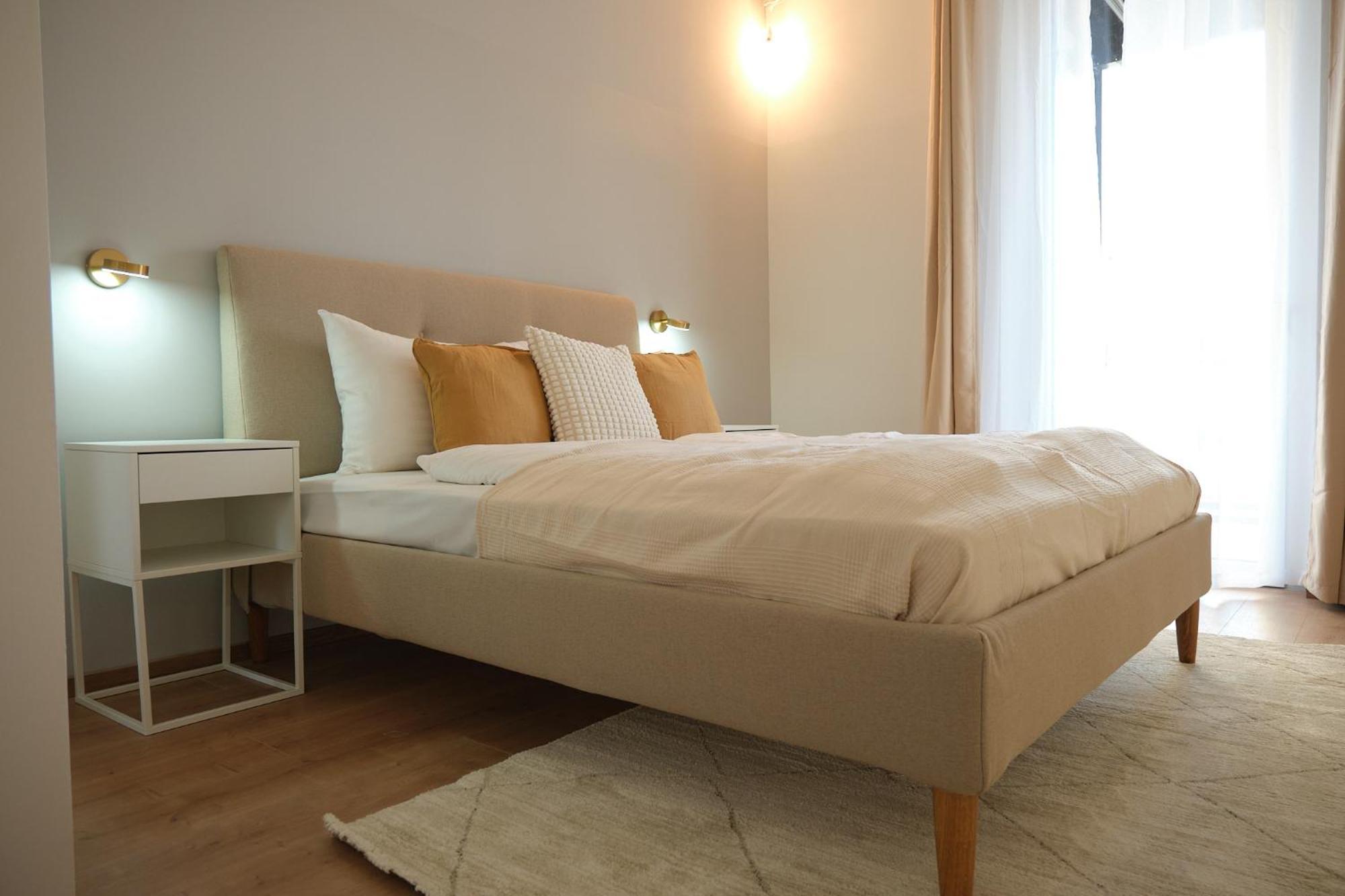 Apartment 4 Min To Metro I 12 Min To Inner I Wifi *