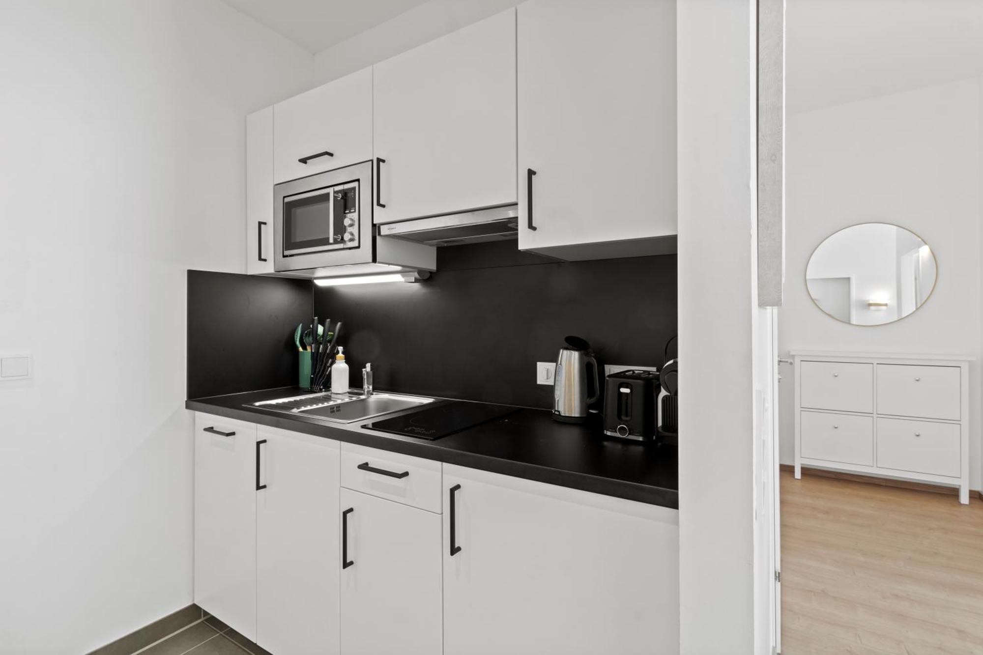 Apartment 4 Min To Metro I 12 Min To Inner I Wifi *